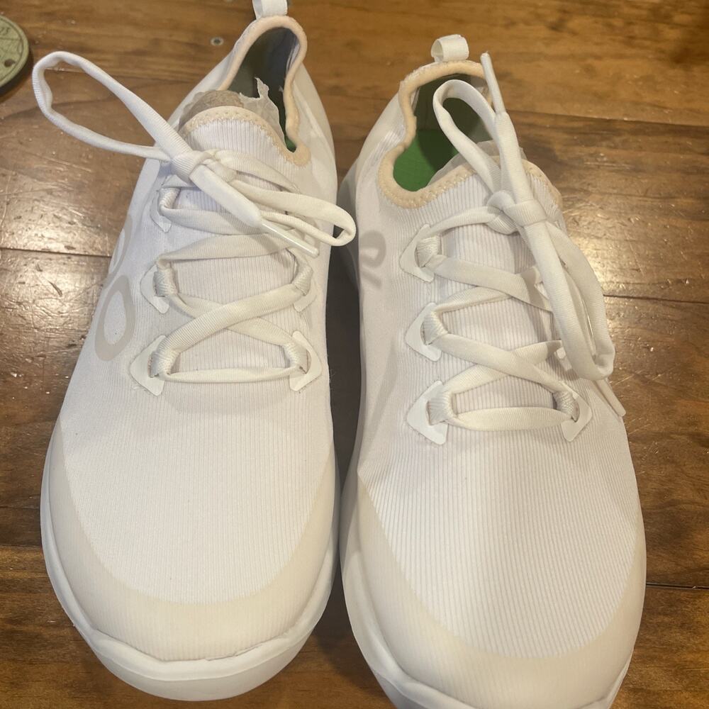 Oofos Oomg Sport LS Women's Size 10 Recovery Sneakers White